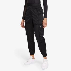 JORDAN Women’s Heatwave Utility Pant